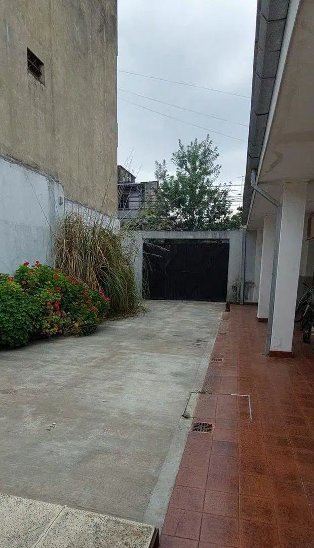 VENTA CASA MULTIFAMILIAR PILETA GARAGE SAN MARTIN 3