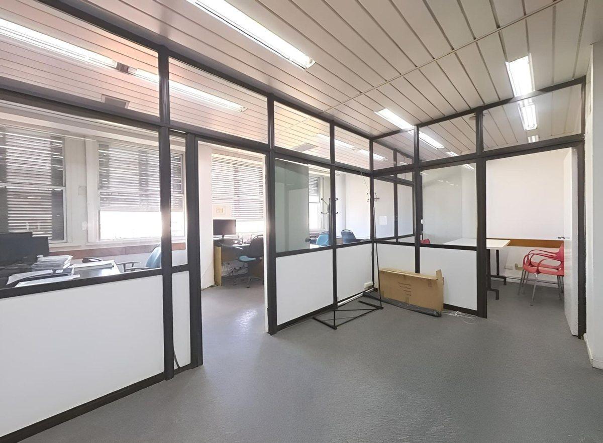 Oficina Premium 225 m2 frente a UADE - Seguridad