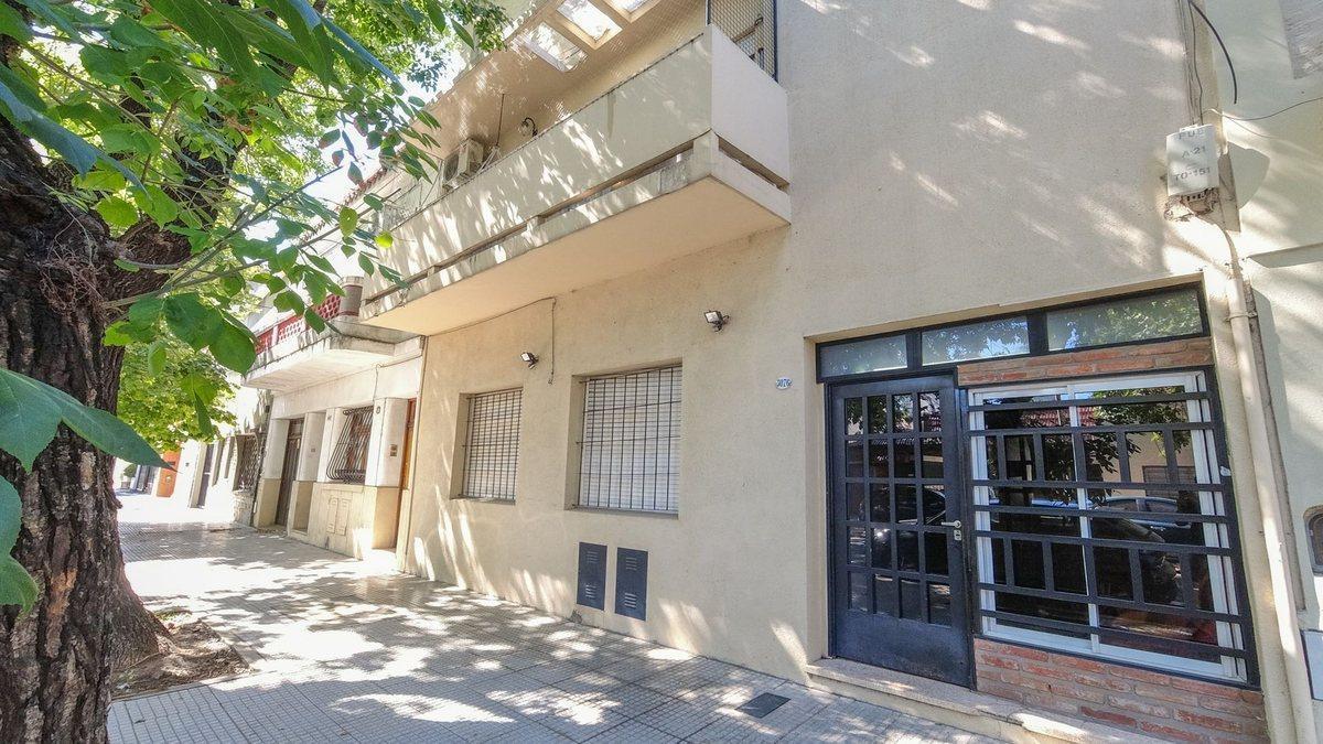 Venta Hermoso PH 4 amb con terraza en Agronomia