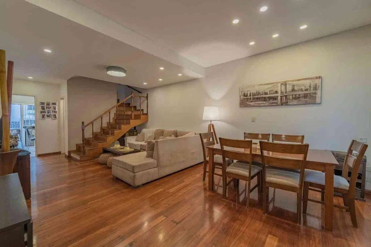 Duplex 5 amb. patio, parrilla, terraza, cochera 2