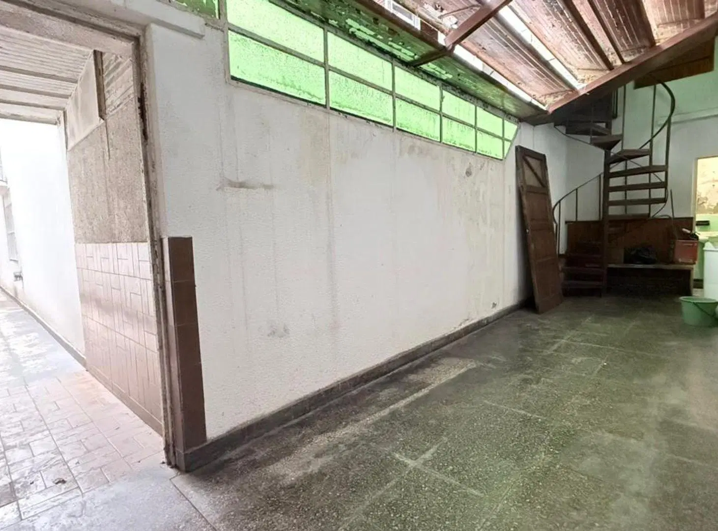 VENDE PH A REFACCIONAR 4 AMB CON PILETA 3
