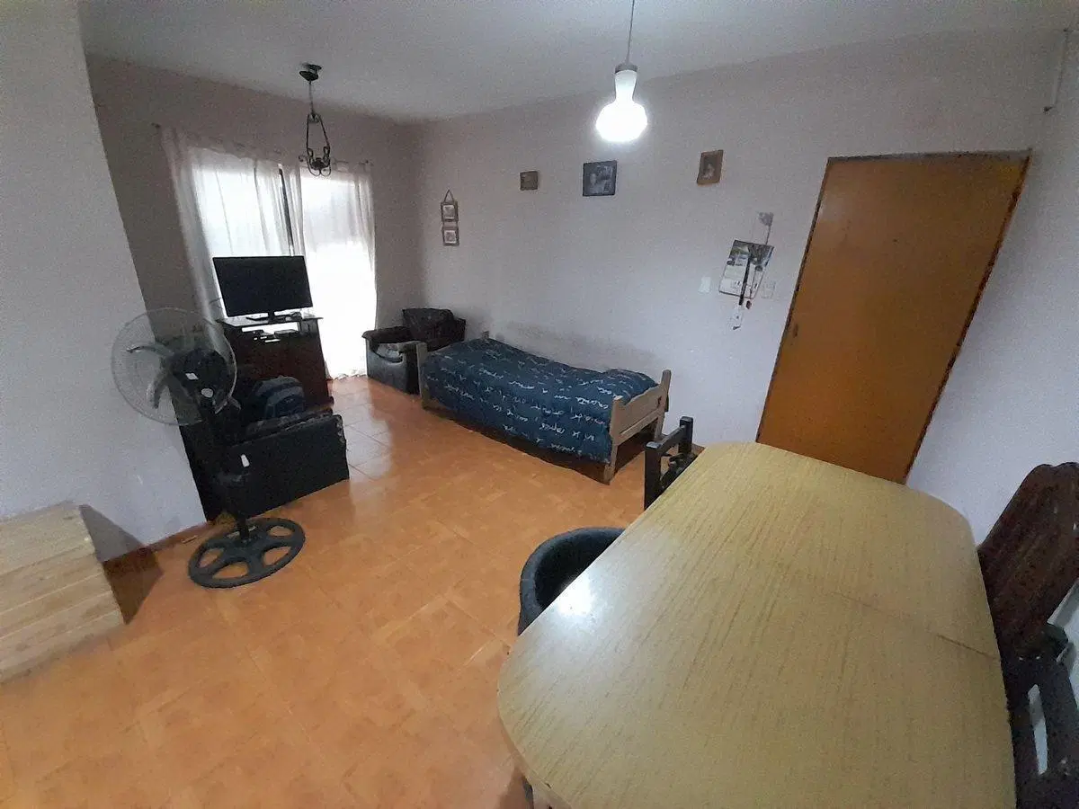 DEPARTAMENTO 2 DORMITORIOS AL FRENTE-OPORTUNIDAD 4
