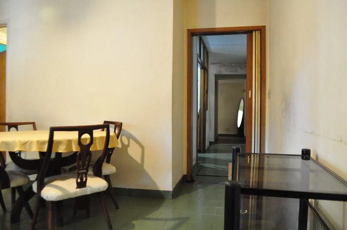 Venta Casa a Refaccionar en Villa Pueyrredon 5