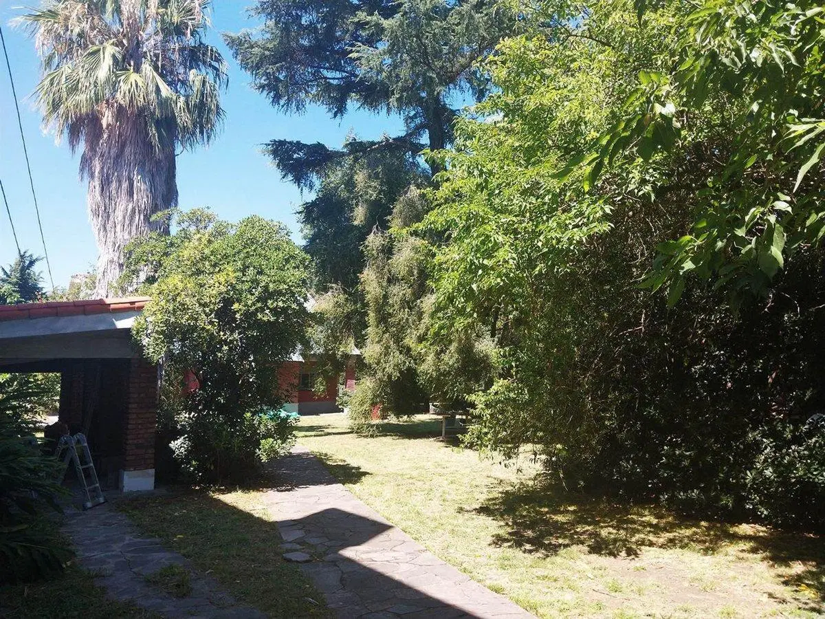 Venta terreno 1.570 m2 c/piscina ideal desarrollo 2