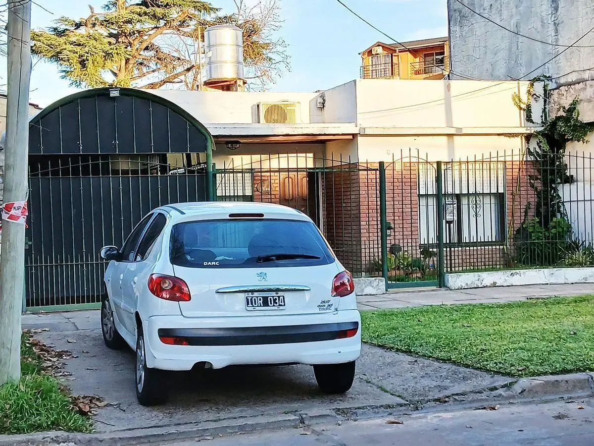 Venta casa 4 ambientes c/cochera- Martín Coronado- 2