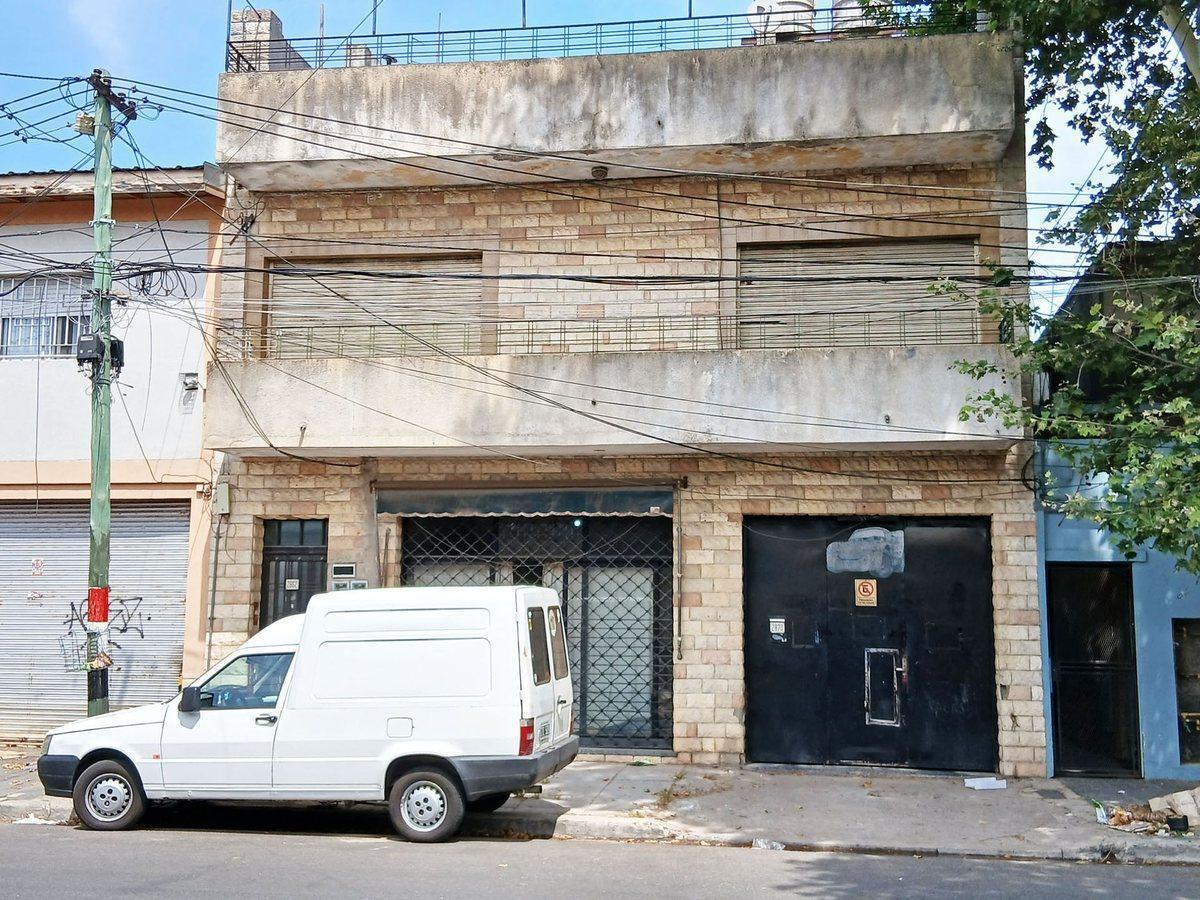 VENTA EN BLOCK 3 AMBTES A REF + GALPON Y P. ALTA