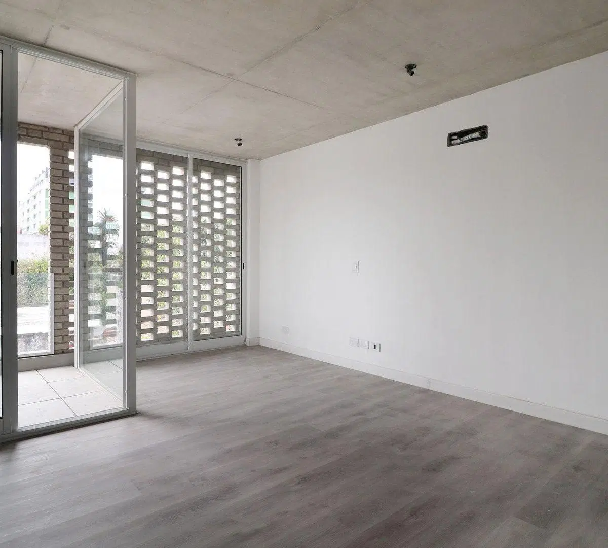 Monoambiente con balcón a estrenar 5