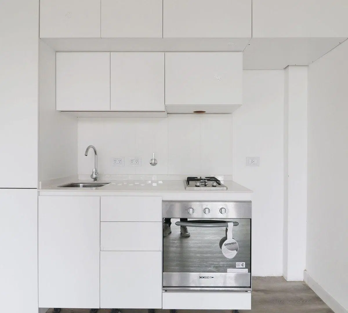 Monoambiente con balcón a estrenar 4