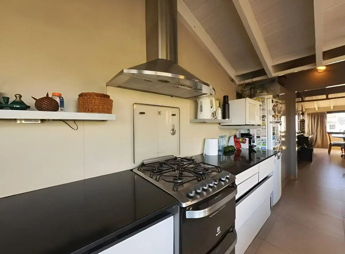 Duplex 2 ambientes VENTA Retiro cochera parrilla 5