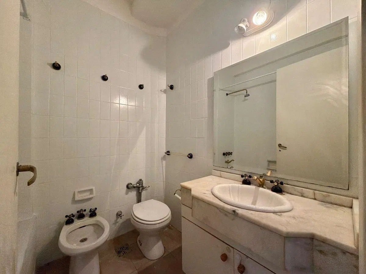Venta Depto 3 Amb al Frente con Terraza Propia. 3