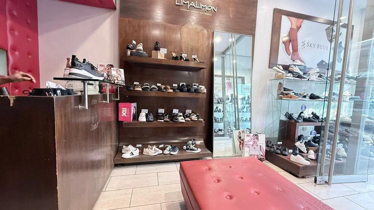 VENDE LOCAL COMERCIAL 46M2 DEVOTO 4