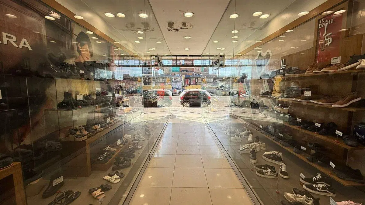 ALQUILA LOCAL COMERCIAL 275m2 LINIERS 2