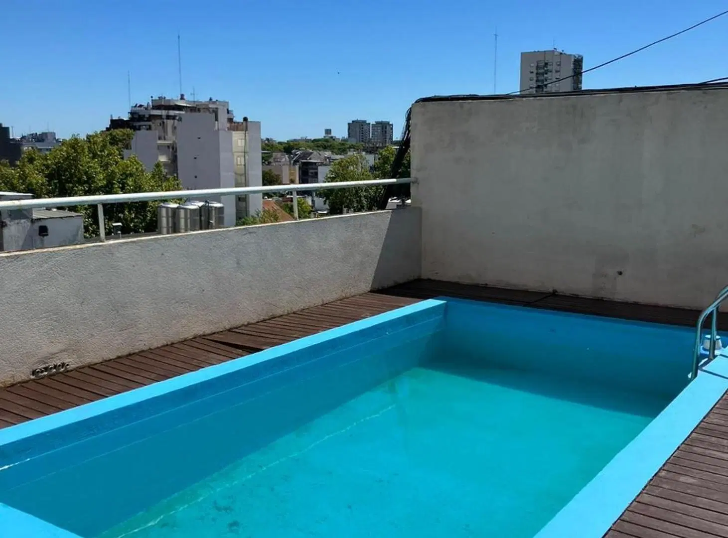 Monoambiente con pileta  parrilla en Saavedra 2