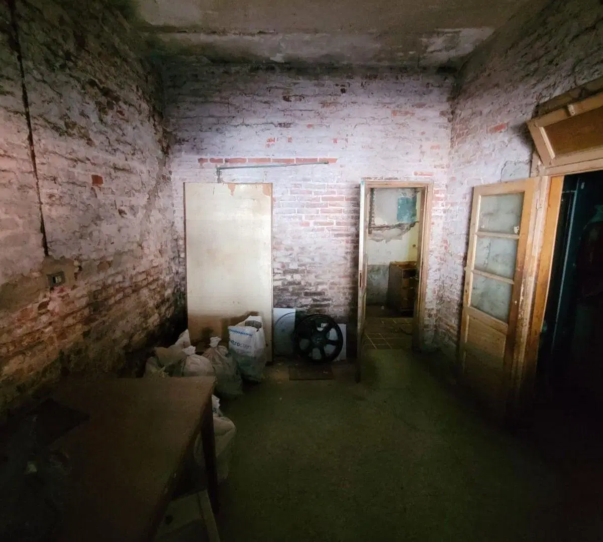 CASA EN LOTE PROPIO A RECICLAR 2