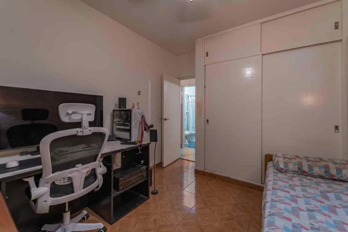 Depto 3 amb. con patio en pb – San Cristobal 3