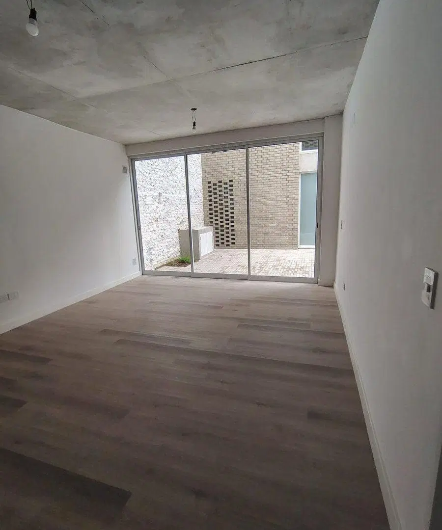 Dpto, 2 ambientes en PB con un amplio patio propio 4