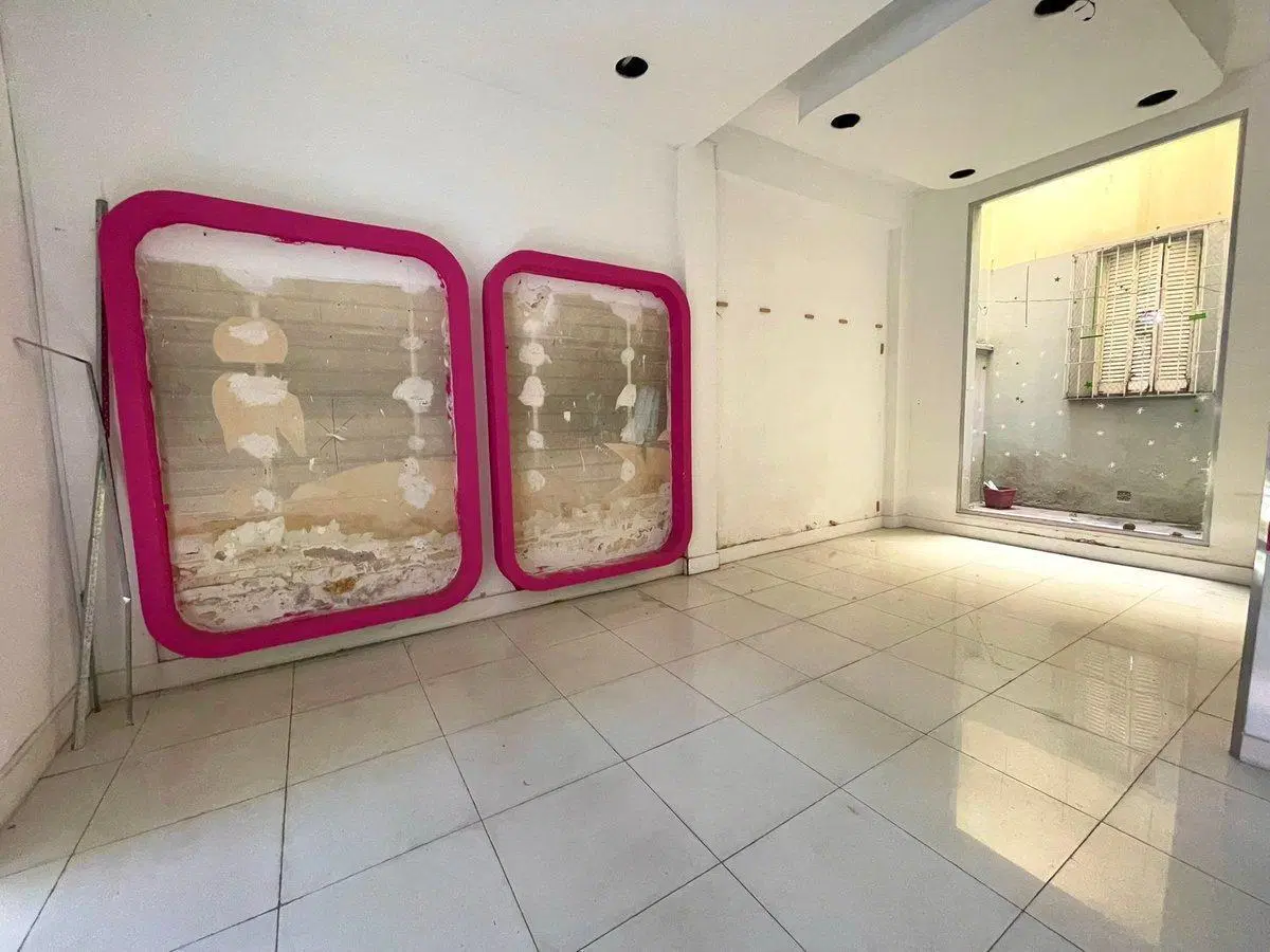VENDE LOCAL COMERCIAL 70 m2 CUB FLORES 2
