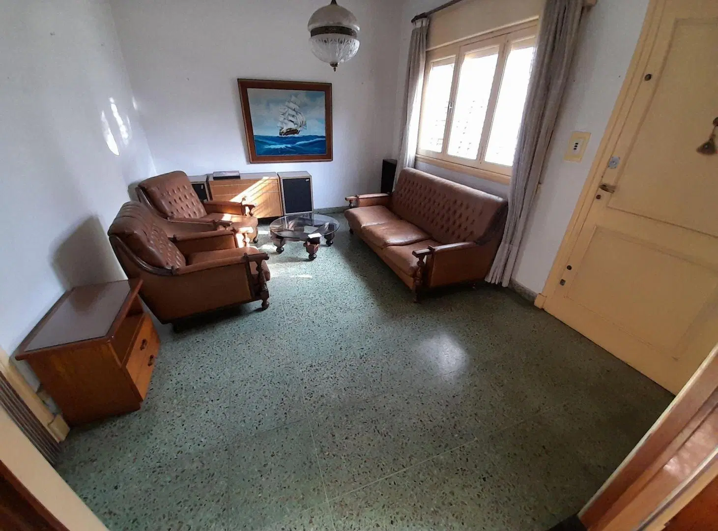 CASA EN VENTA CASEROS 4 AMB TERRAZA 233M2 TOTALES 5