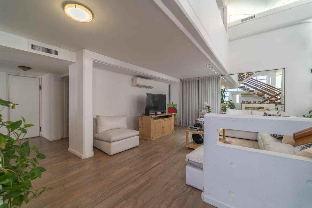 Foto de Vende Casa lote propio 5 amb - 1240m2 terreno, imagen 5