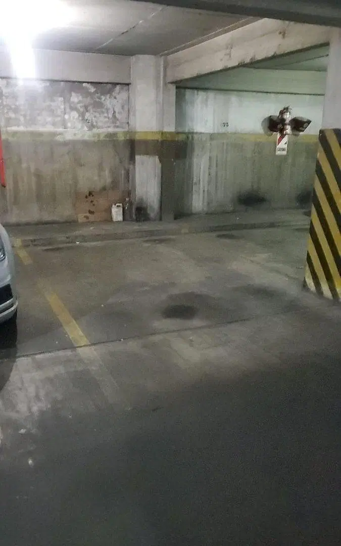 VENDE COCHERA ALMAGRO 3
