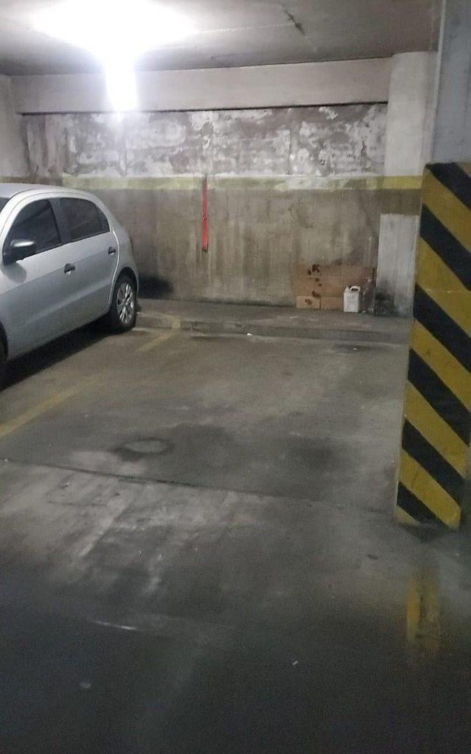 VENDE COCHERA ALMAGRO