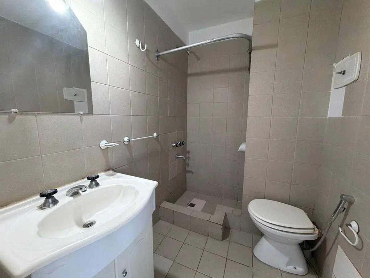SE VENDE 2 AMB CON COCH CENTRO DE SAN MARTIN 3