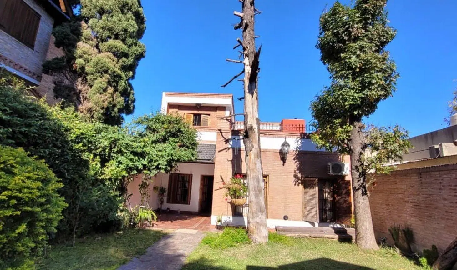 CASA 4 AMBIENTES ,TERRAZA Y COCHERA CUBIERTA 5