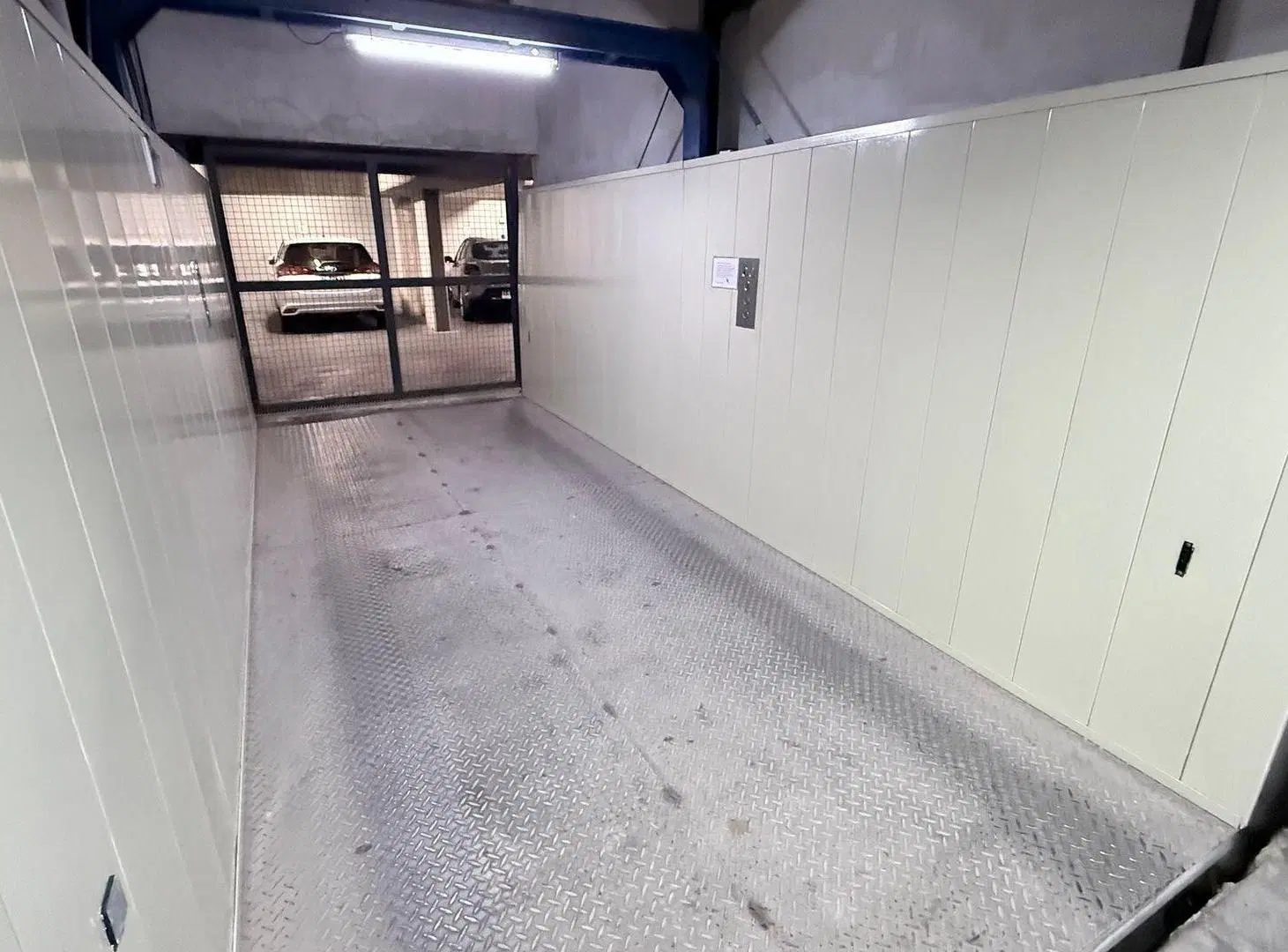 VENDE ESPACIO GUARDACOCHE FIJA SUBSUELO 5