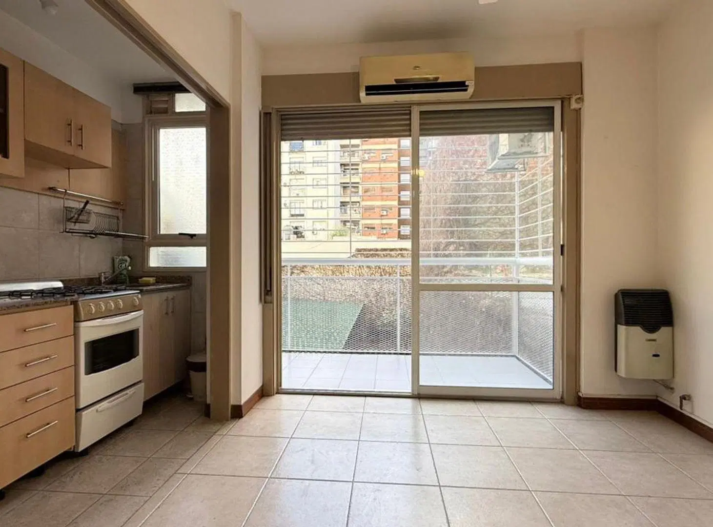 Alquila Mono amb con balcon URQUIZA 5