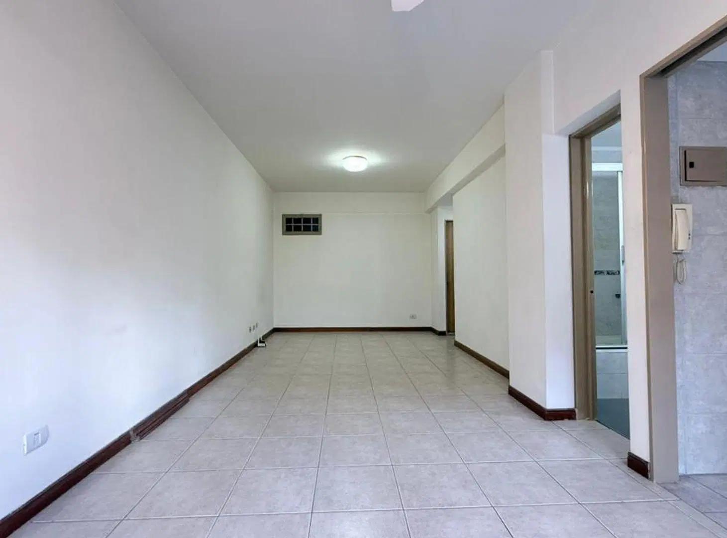 Alquila Mono amb con balcon URQUIZA 4
