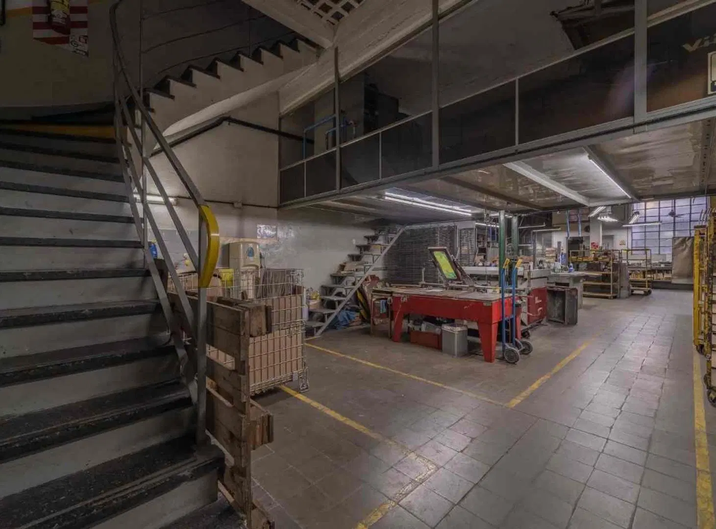 Deposito en VENTA La Paternal 580 m2 en 2 plantas 3