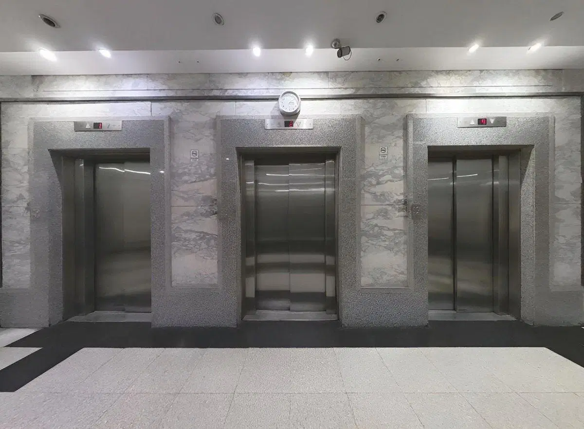 Oficina Premium 225 m2 frente a UADE - Seguridad 5