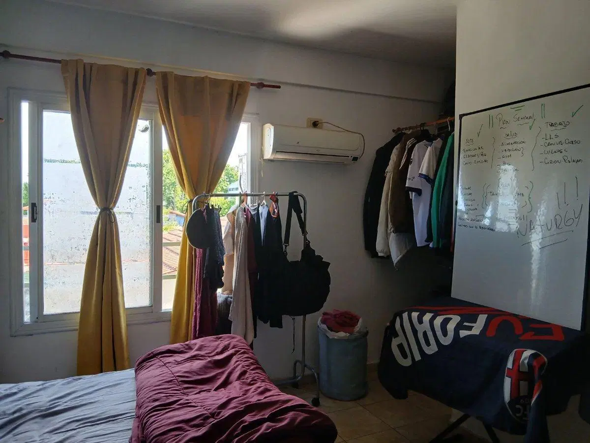 Venta  de monoambiente divisible en Caseros Norte 4
