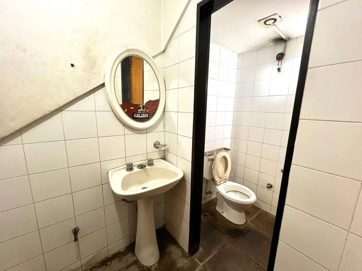 Alquiler deposito c/oficinas Liniers - 1.026m2 4