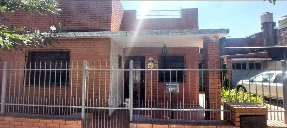 Venta Casa 3 ambientes en José León Suárez 2