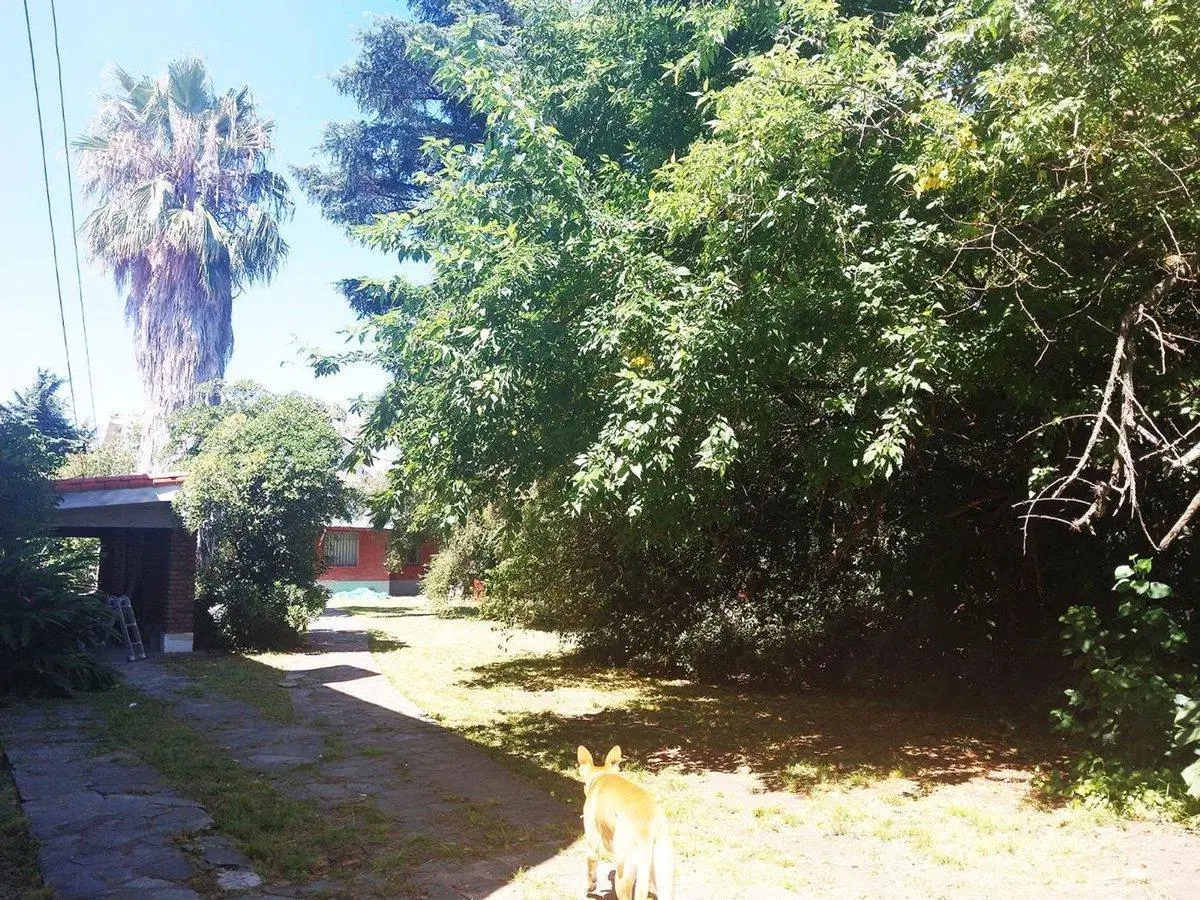 Venta terreno 1.570 m2 c/piscina ideal desarrollo 2