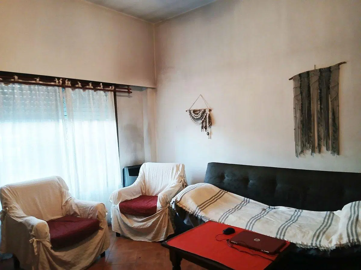 Venta casa 4 ambientes c/cochera- Martín Coronado- 5