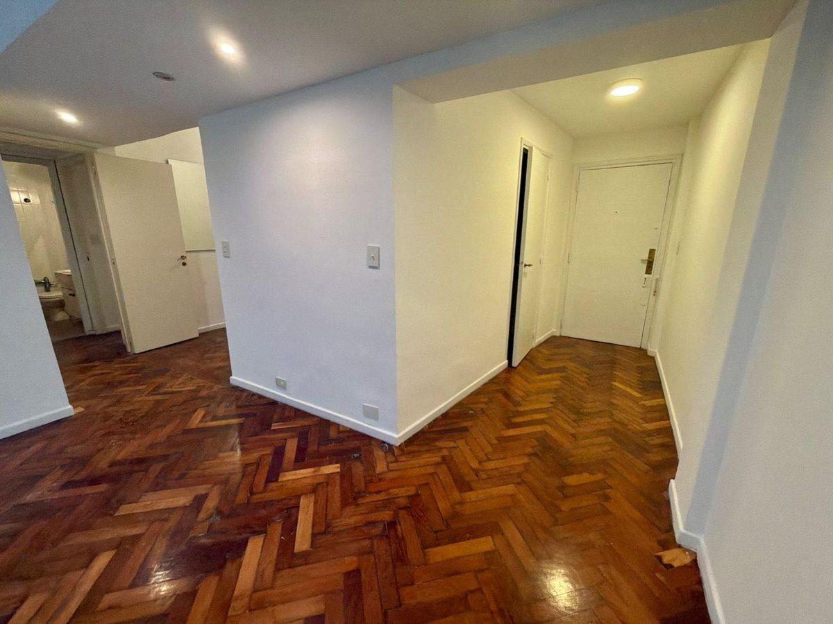 Foto de Venta Depto 3 Amb al Frente con Terraza Propia., imagen 4