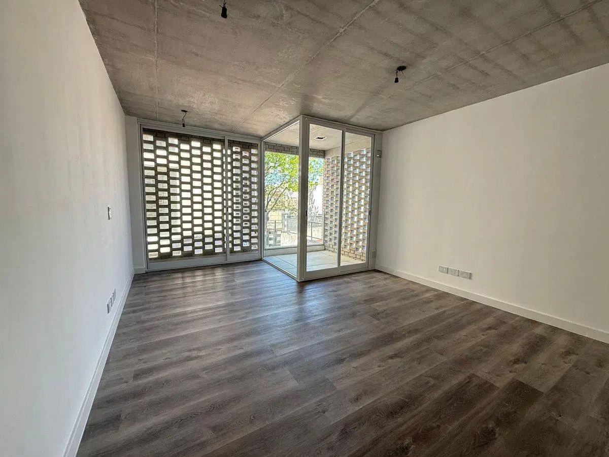 Monoambiente con balcón a estrenar 8