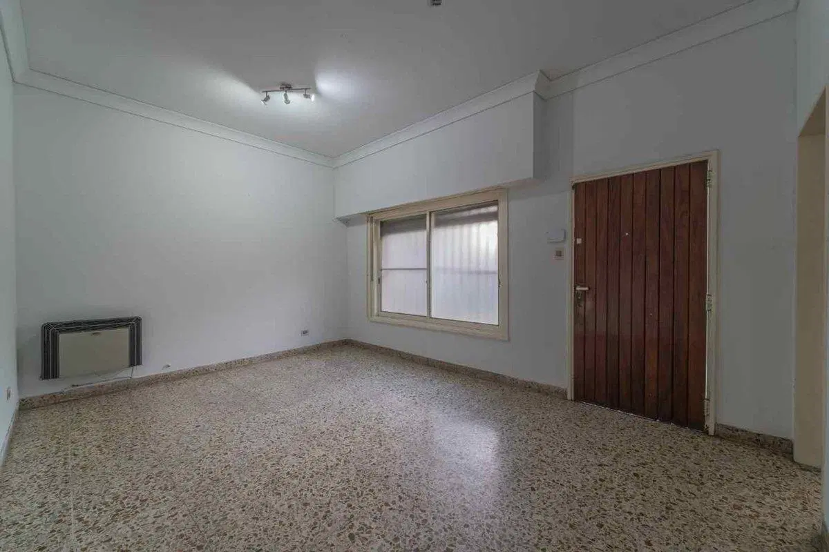 Casa 5 amb. C/Jardin con parrilla y Garage 4