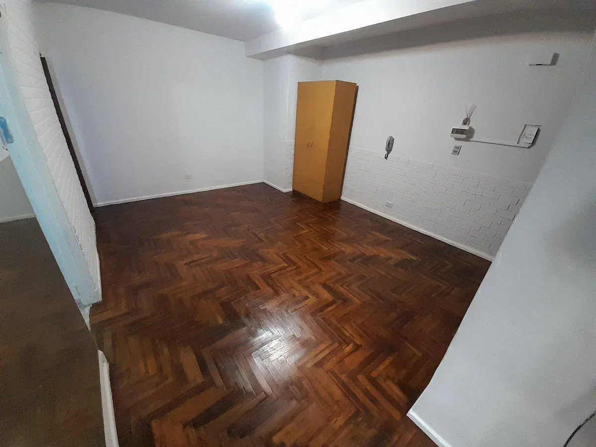 MONOAMBIENTE EN PLANTA BAJA APTO PROFESIONAL 4