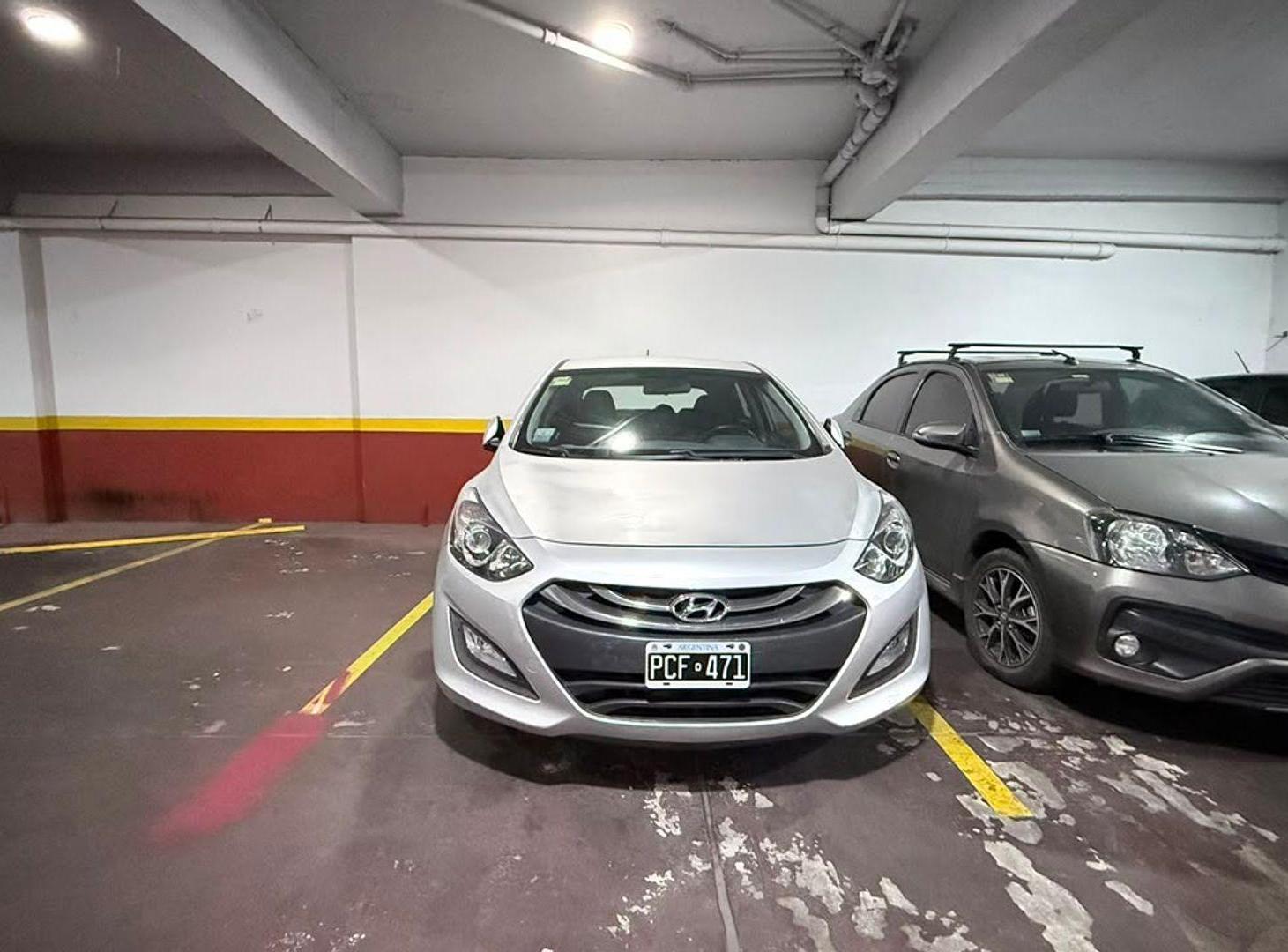 Foto de VENDE COCHERA en P.Baja PUEYRREDON, imagen 5