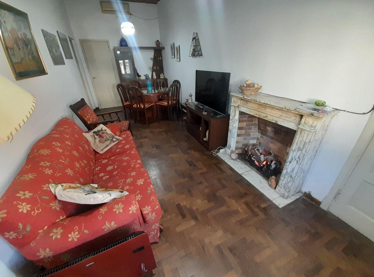 Foto de CASA EN VENTA LOTE PROPIO 9 X 42 TOMA MENOR VALOR, imagen 3