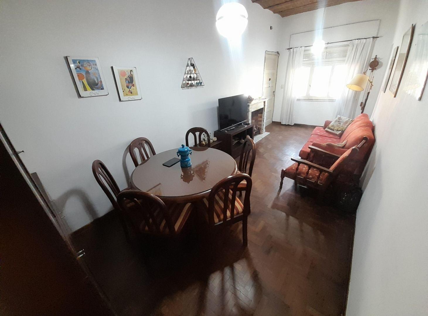 Foto de CASA EN VENTA LOTE PROPIO 9 X 42 TOMA MENOR VALOR, imagen 2