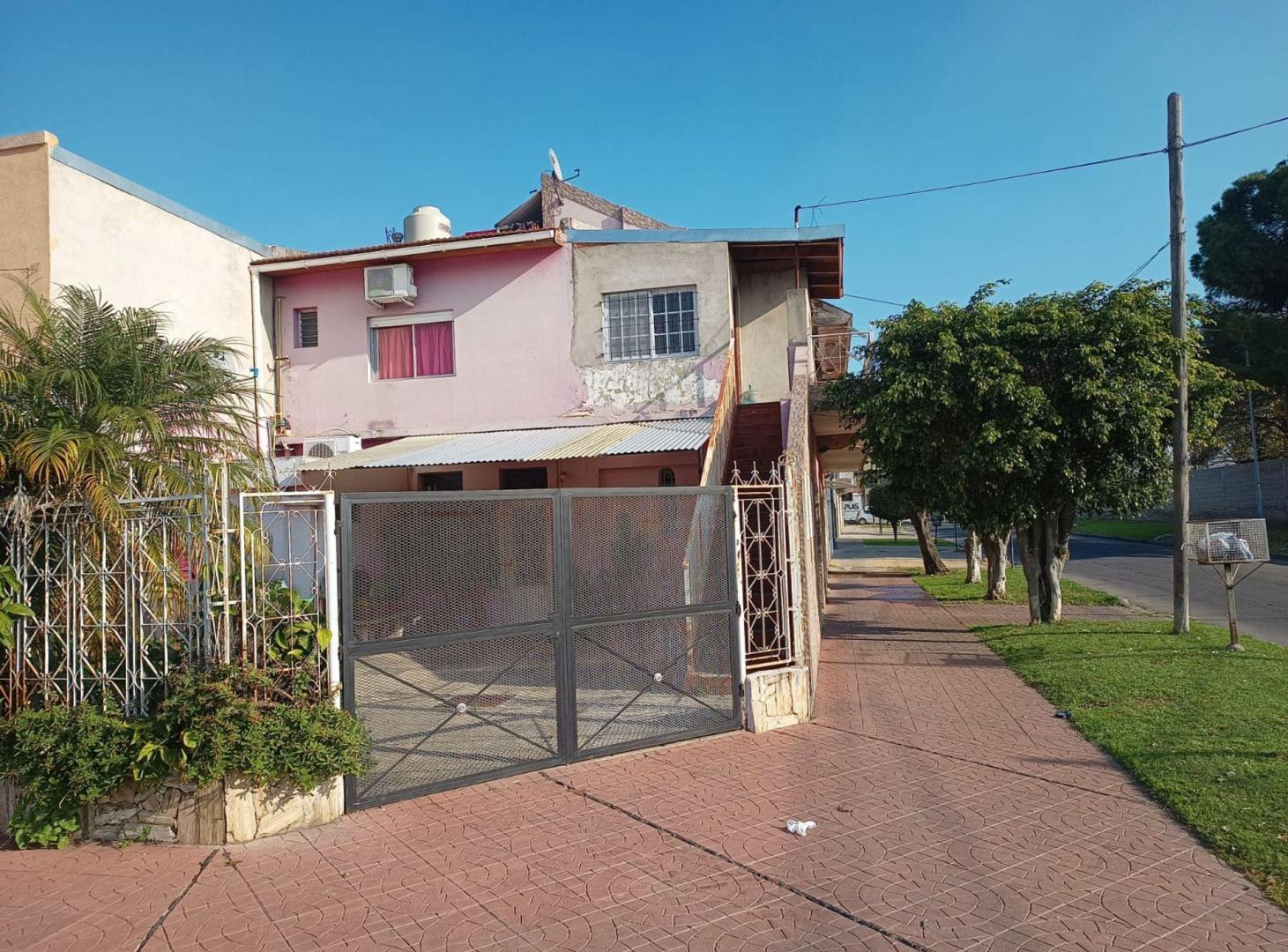 Foto de CASA 5 AMB VENTA S. MARTIN C 2 DPTOS PARA RENTA, imagen 1
