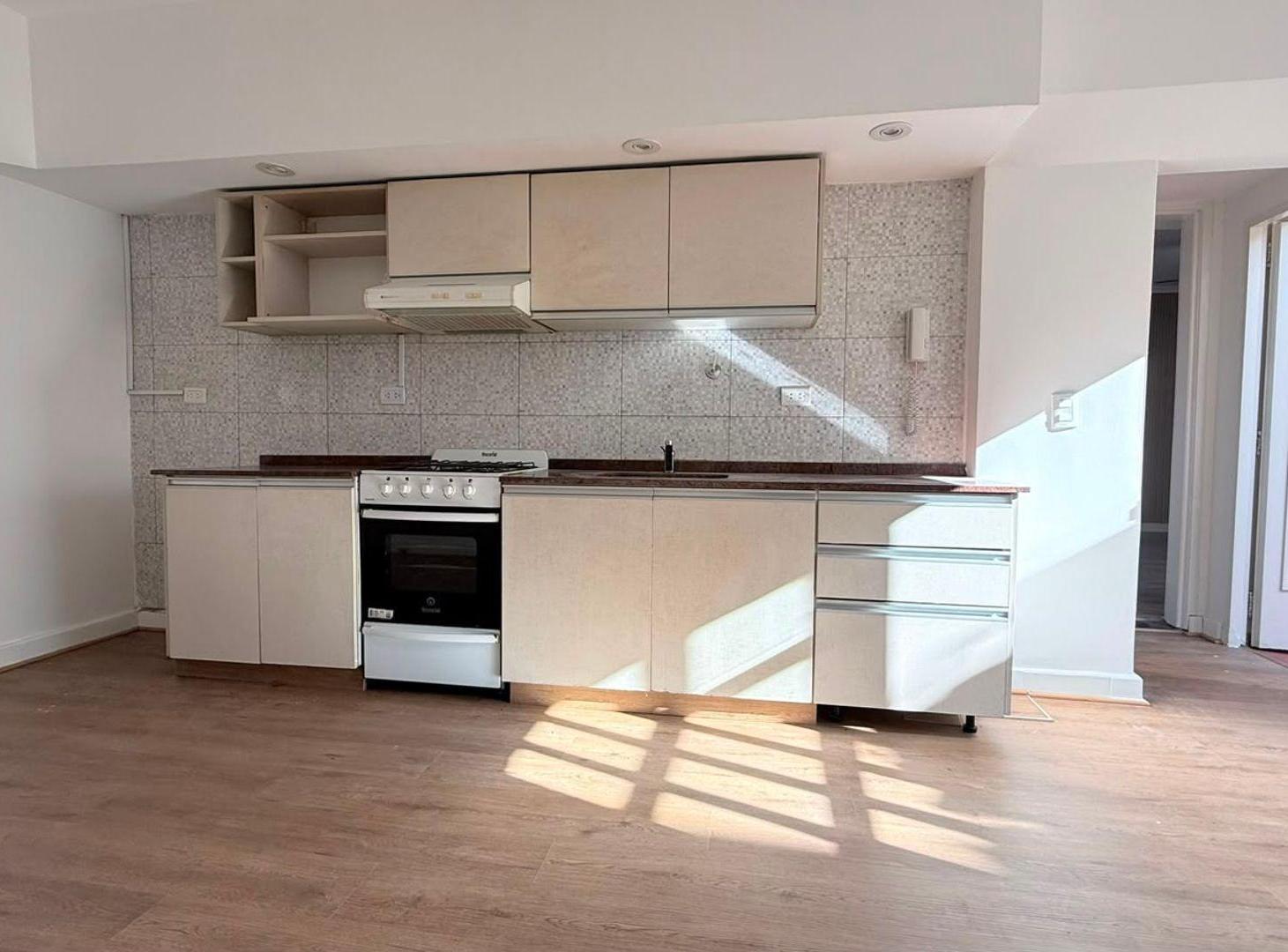 Foto de VENDE 3 AMB CON QUINCHO TERRAZA 145M2 TOT, imagen 5