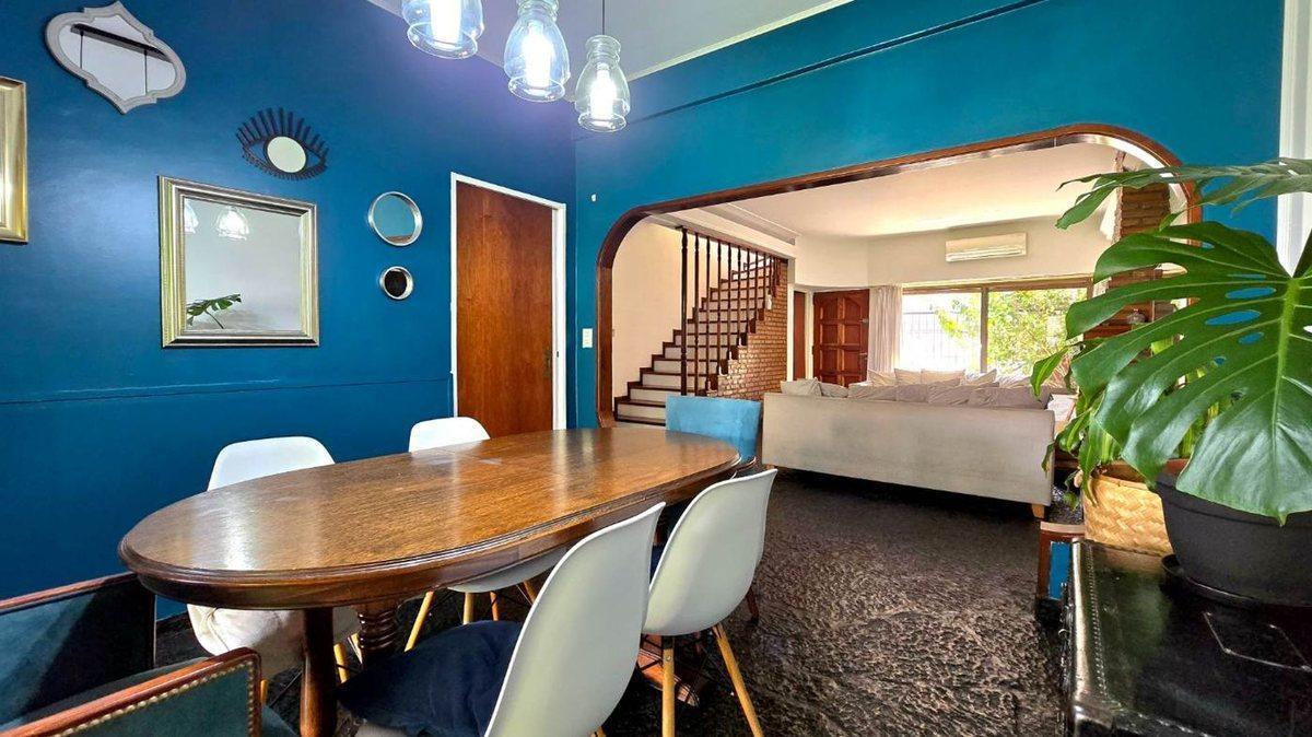 Foto de CASA 4 AMB. CON JARDIN Y COCHERA, imagen 2