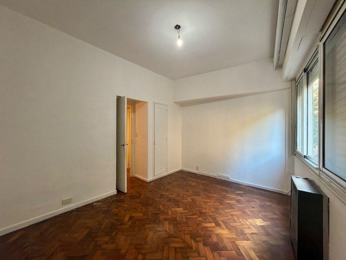 Foto de Venta Depto 3 Amb al Frente con Terraza Propia., imagen 4