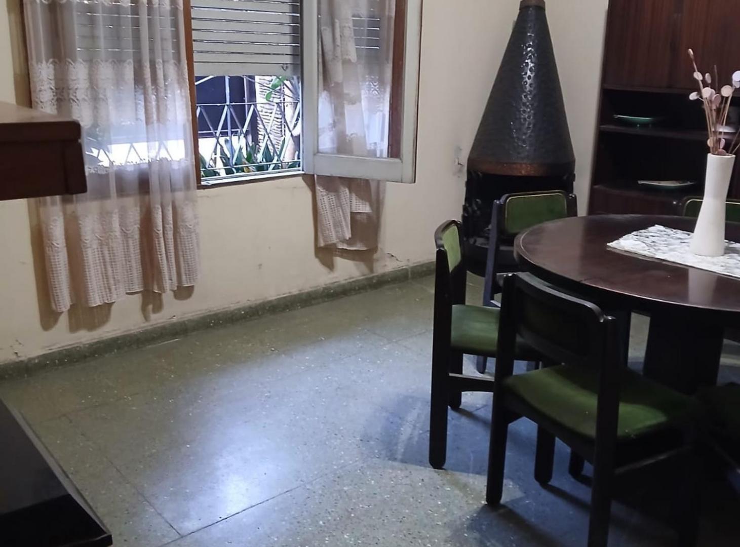 Foto de VENTA PH CASEROS 5 amb, garage / patio / galpon, imagen 2
