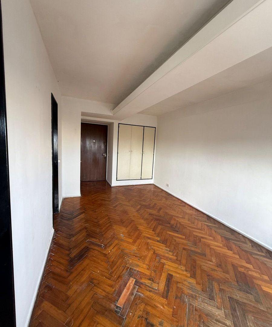Foto de Monoambiente 7° piso apto crédito Liniers, imagen 2